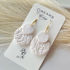 White Textured Paisley Drop Earrings